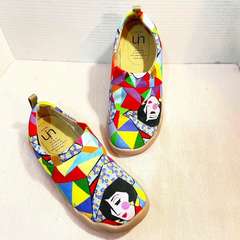 Almost NEW! Genuine UIN Slip-on shoes "Rainbow girl" Size 37 (6.5 US)